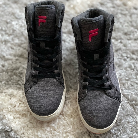 Fila size 8 grey high tops - Picture 3 of 6